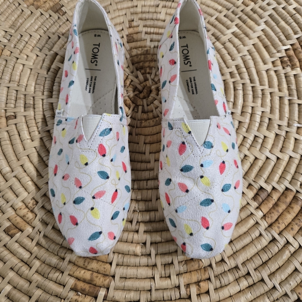 TOMS Christmas Lights White Loafers 8